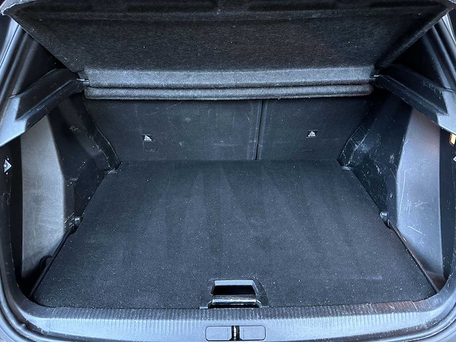 Peugeot 2008 1.2 puretech gt-line 131pk 2020 (origineel-nl + 1e eigenaar), h-379-pn - afbeelding 7 van  11