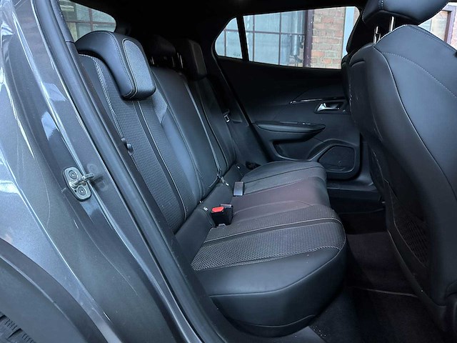 Peugeot 2008 1.2 puretech gt-line 131pk 2020 (origineel-nl + 1e eigenaar), h-379-pn - afbeelding 18 van  33