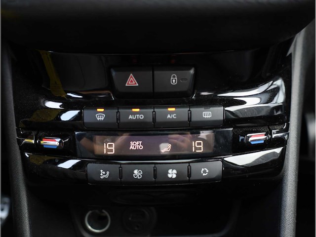 Peugeot 2008 1.2 puretech gt-line 2017, nr-276-s - afbeelding 10 van  31