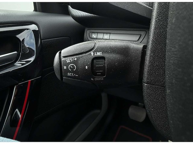 Peugeot 2008 1.2 puretech gt line | hhf-80-h i - afbeelding 8 van  28