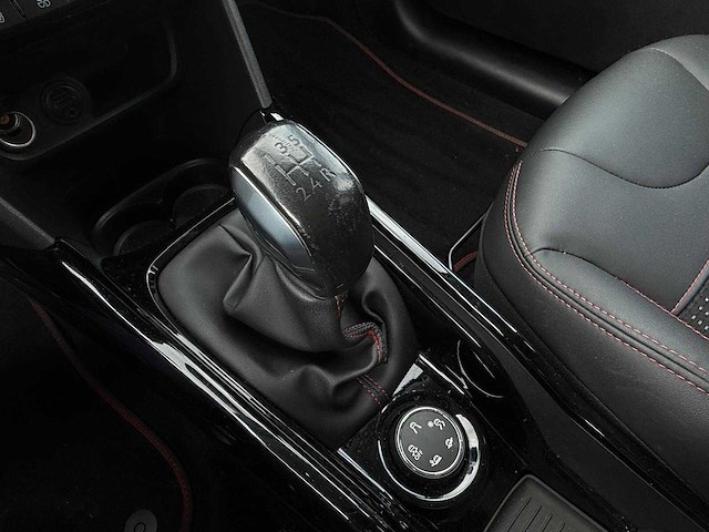 Peugeot 2008 1.2 puretech gt line | hhf-80-h i - afbeelding 9 van  28