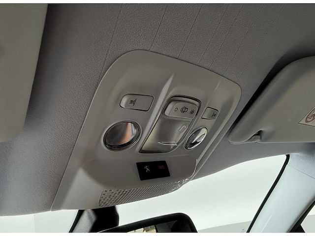 Peugeot 2008 1.2 puretech gt line | hhf-80-h i - afbeelding 16 van  28