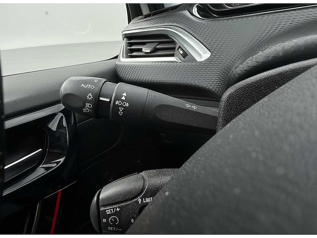 Peugeot 2008 1.2 puretech gt line | hhf-80-h i - afbeelding 21 van  28