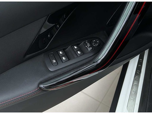 Peugeot 2008 1.2 puretech gt line | hhf-80-h i - afbeelding 15 van  22