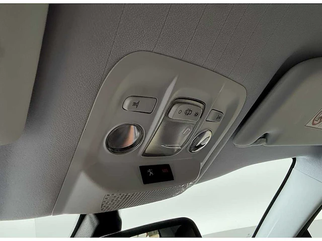 Peugeot 2008 1.2 puretech gt line | hhf-80-h i - afbeelding 16 van  28