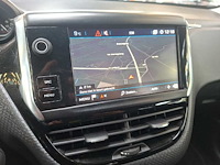Peugeot 2008 1.2 puretech signature; g-743-ng - afbeelding 5 van  17