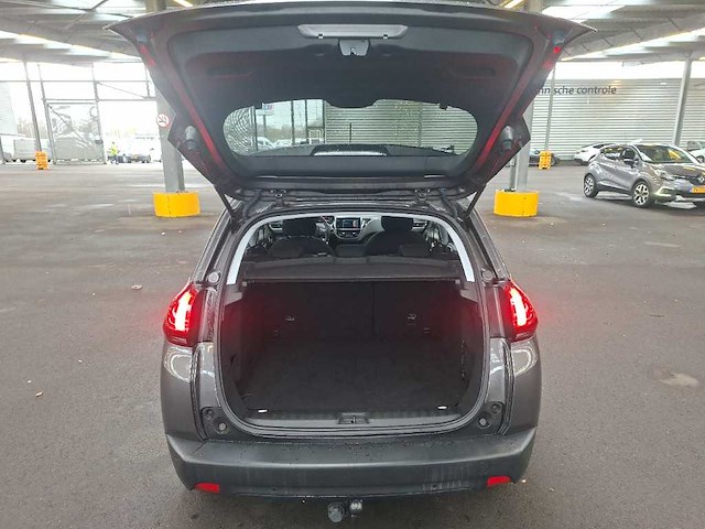 Peugeot 2008 1.2 puretech signature; g-743-ng - afbeelding 14 van  17