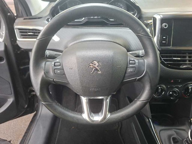 Peugeot 2008 1.2 puretech signature; g-743-ng - afbeelding 17 van  17