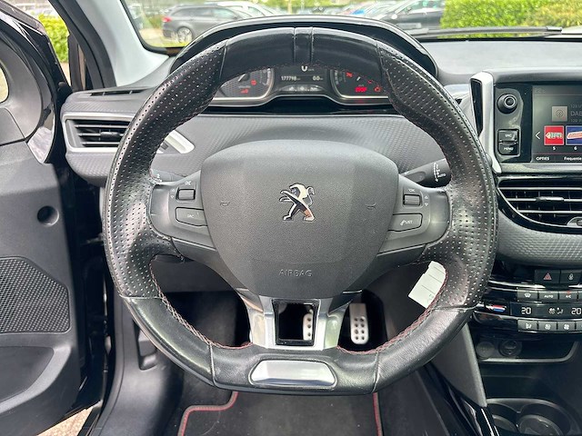 Peugeot 2008 1.2 turbo gt-line 2018 | rz-580-j - afbeelding 12 van  28