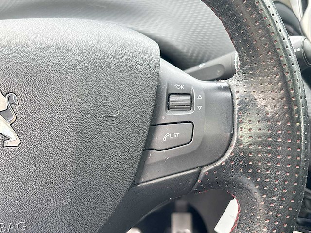 Peugeot 2008 1.2 turbo gt-line 2018 | rz-580-j - afbeelding 14 van  28