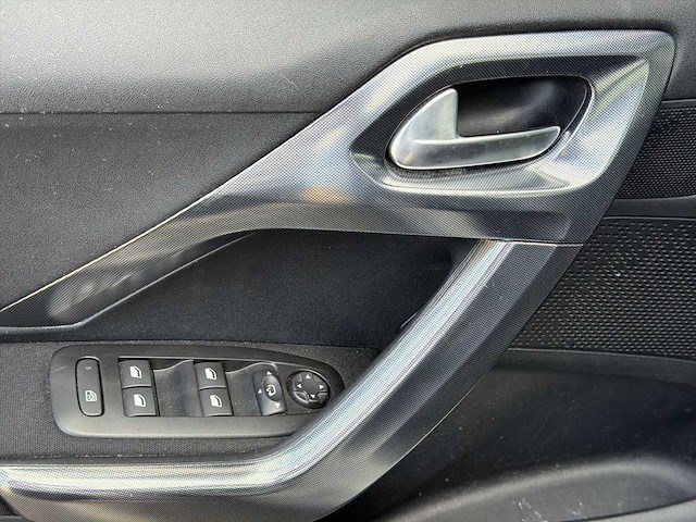 Peugeot 2008 1.2 turbo | st-974-j i - afbeelding 15 van  33