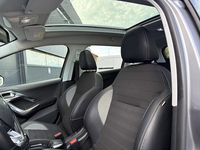 Peugeot 2008 1.2 turbo | st-974-j i - afbeelding 30 van  33