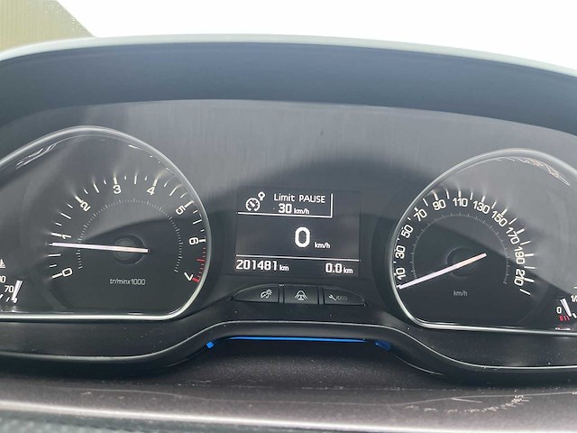 Peugeot 2008 1.2 turbo style 2015 | n-944-gr - afbeelding 19 van  25