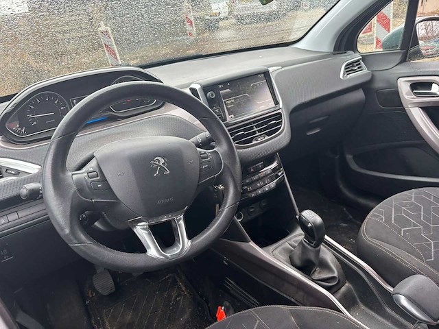 Peugeot 2008 1.2 vti active 2014 | 8-tsh-68 - afbeelding 3 van  7