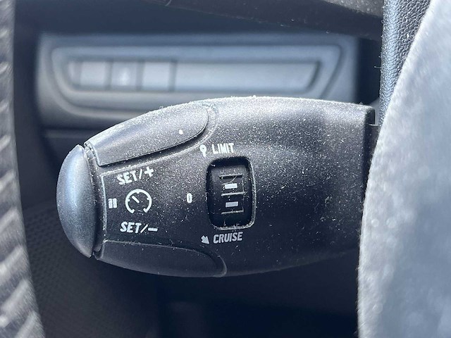 Peugeot 2008 1.2 vti active 2014 | 8-tsh-68 - afbeelding 4 van  10