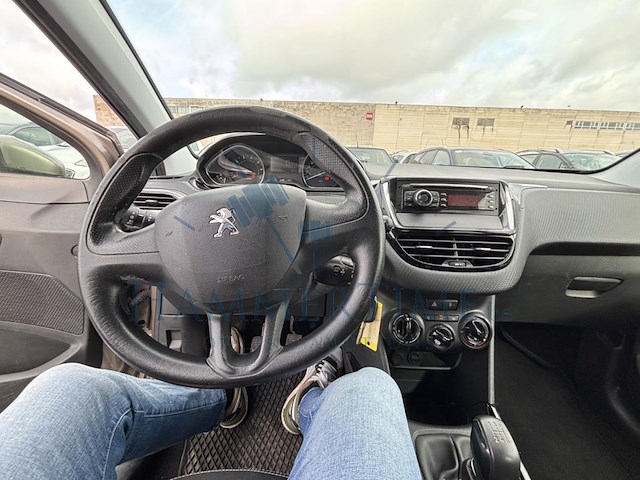 Peugeot 2008 1.2i puretech access,2014 - afbeelding 6 van  39