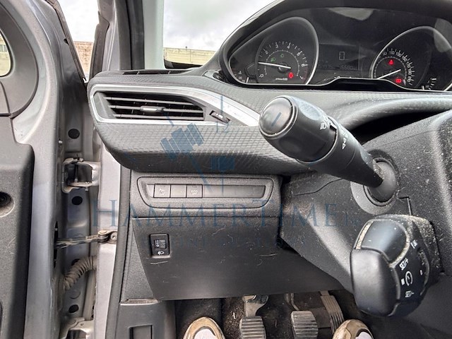 Peugeot 2008 1.2i puretech style s&s (eu6.2),2019 - afbeelding 15 van  35