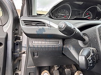 Peugeot 2008 1.2i puretech style s&s (eu6.2),2019 - afbeelding 15 van  35