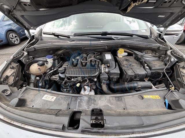 Peugeot 2008 1.2i puretech style s&s (eu6.2),2019 - afbeelding 24 van  35