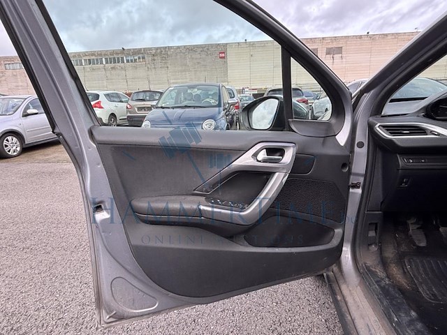 Peugeot 2008 1.2i puretech style s&s (eu6.2),2019 - afbeelding 35 van  35