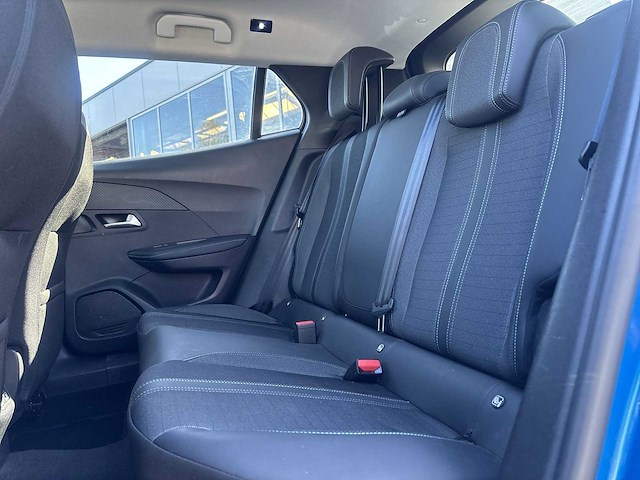 Peugeot 2008 1.5 hdi allure pack 2022 | p-694-sv - afbeelding 17 van  29