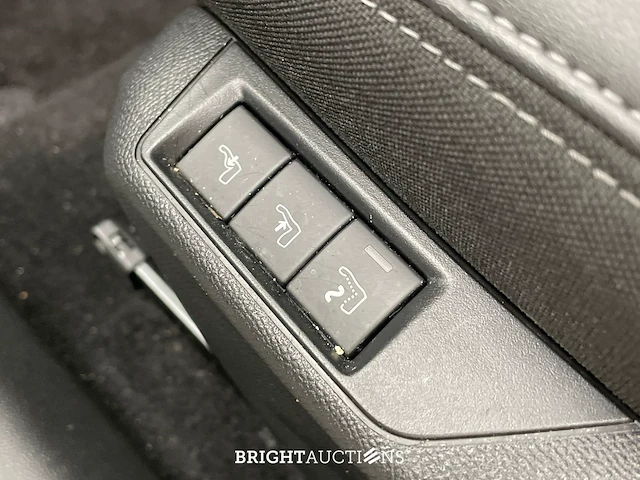 Peugeot 2008 e- ev gt 54 kwh 157pk 2023 (origineel-nl), t-867-zf - afbeelding 16 van  43