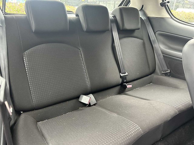 Peugeot 206 + 1.1 xr | hf-622-r - afbeelding 8 van  19