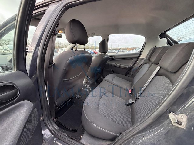 Peugeot 206+ 1.1i trendy,2009 - afbeelding 16 van  37