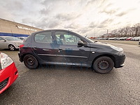 Peugeot 206+ 1.1i trendy,2009 - afbeelding 32 van  37