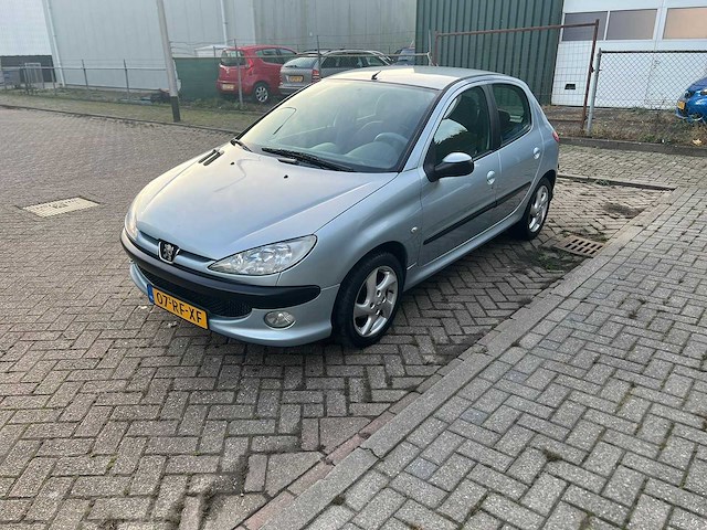 Peugeot 206 1.4 air-line , 07-rf-xf - afbeelding 1 van  18