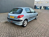 Peugeot 206 1.4 air-line , 07-rf-xf - afbeelding 15 van  18