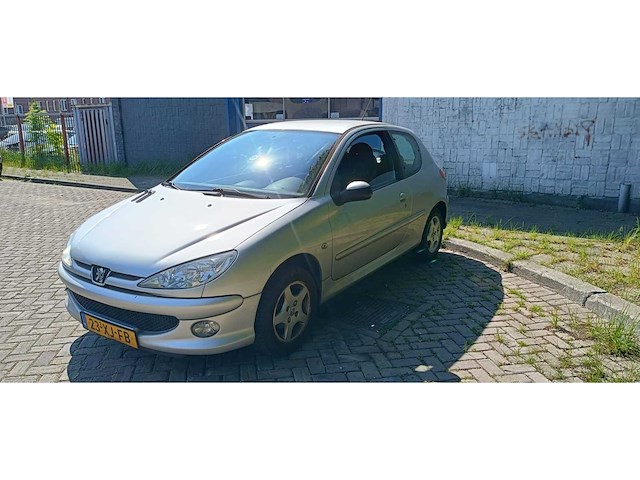 Peugeot 206 1.4 airline 3, 23-xj-fb - afbeelding 1 van  4