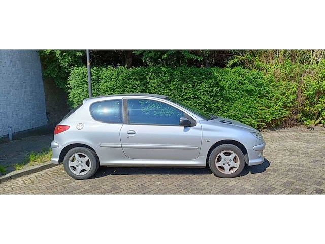 Peugeot 206 1.4 airline 3, 23-xj-fb - afbeelding 9 van  11