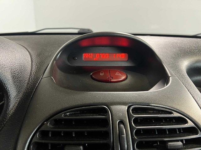 Peugeot 206 1.4 forever, 75-zd-jl - afbeelding 2 van  13