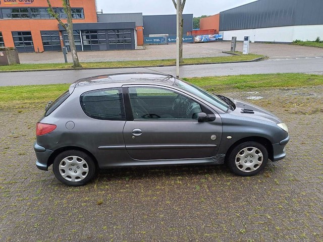 Peugeot 206 1.4 génération, 32-hpl-5 - afbeelding 13 van  13