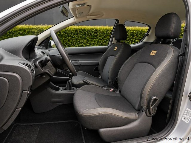 Peugeot 206 1.4 génération - afbeelding 8 van  28