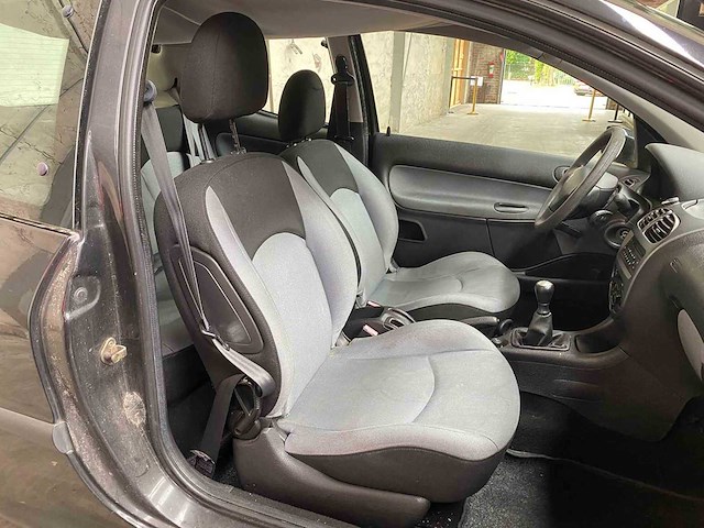 Peugeot 206 1.4 hdi pop' art 68pk 2004 -orig. nl-, 08-pp-vs - afbeelding 11 van  33