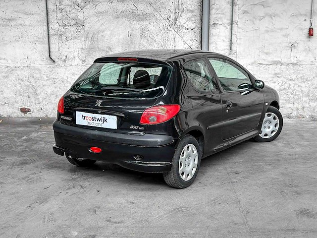 Peugeot 206 1.4 hdi pop' art 68pk 2004 -orig. nl-, 08-pp-vs - afbeelding 2 van  33