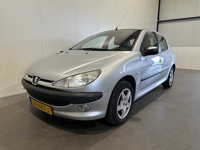 Peugeot 206 1.4 one-line jh-447-j - afbeelding 1 van  9
