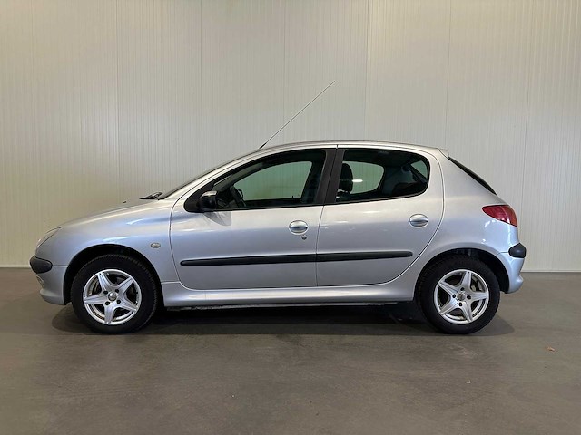 Peugeot 206 1.4 one-line jh-447-j - afbeelding 6 van  9