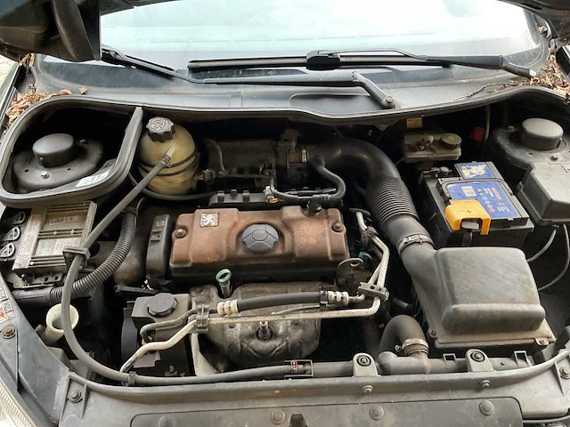 Peugeot 206 1.4 xr 2001 | 98-gt-rx - afbeelding 5 van  6