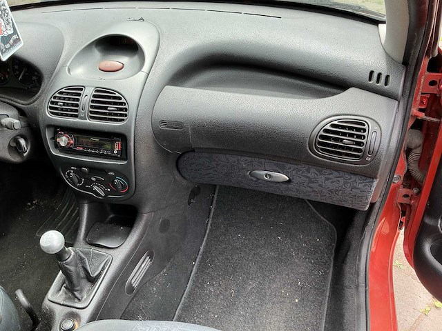 Peugeot 206 1.4 xs 17-hj-vd - afbeelding 8 van  25