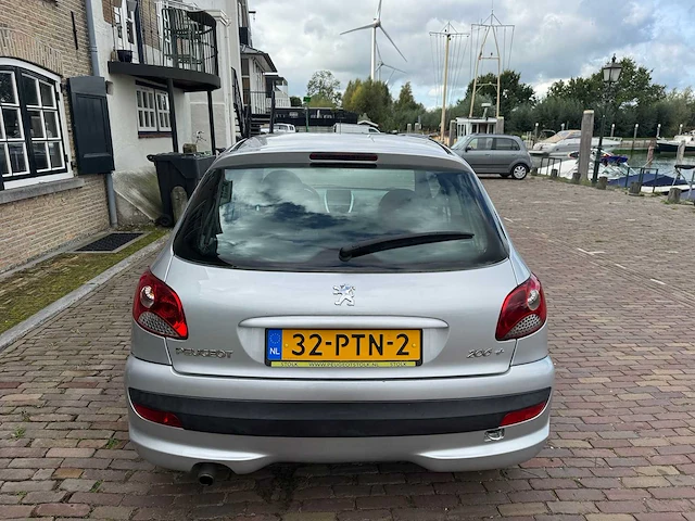 Peugeot 206 + 1.4 xs, 32-ptn-2 - afbeelding 8 van  15