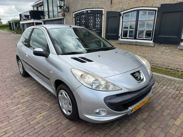 Peugeot 206 + 1.4 xs, 32-ptn-2 - afbeelding 10 van  15