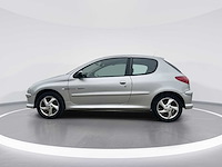 Peugeot 206 1.6-16v quiksilver 2003 | 14-nd-bj - afbeelding 6 van  26