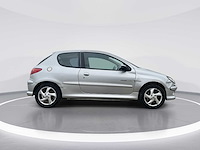Peugeot 206 1.6-16v quiksilver 2003 | 14-nd-bj - afbeelding 9 van  26