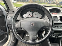 Peugeot 206 1.6-16v quiksilver 2003 | 14-nd-bj - afbeelding 4 van  26