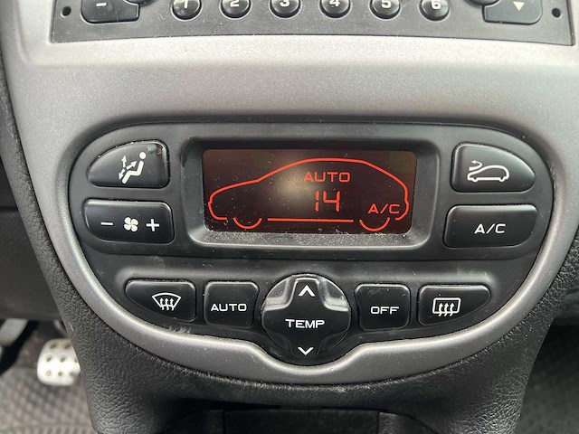 Peugeot 206 1.6-16v quiksilver 2003 | 14-nd-bj - afbeelding 23 van  26