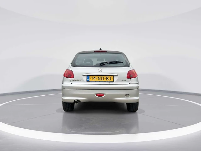 Peugeot 206 1.6-16v quiksilver 2003 | 14-nd-bj - afbeelding 3 van  26