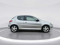 Peugeot 206 1.6-16v quiksilver 2003 | 14-nd-bj - afbeelding 23 van  26